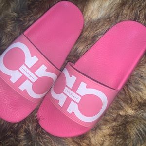 Ferragamo Slides